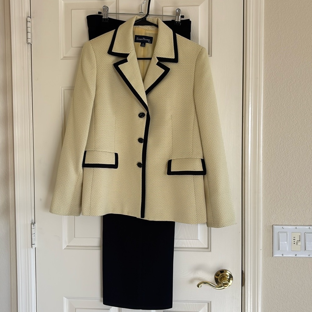 Evan Picone Suit